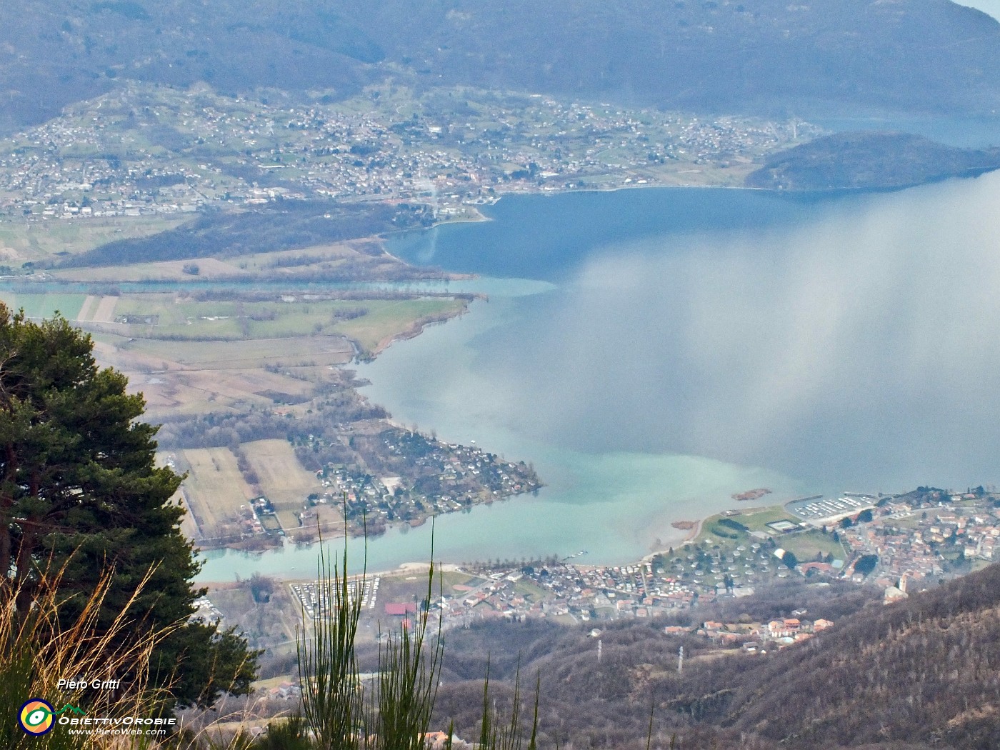 80 Zoom sui due immissari del Lago di Como, Adda e Mera.JPG